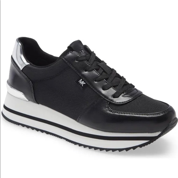 MICHAEL KORS MONIQUE TRAINER CANVAS Black Size:9 - Picture 2 of 7